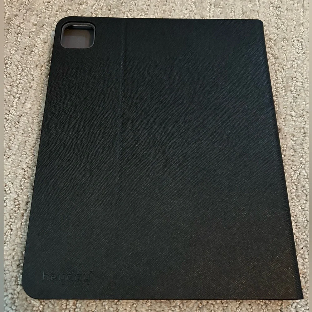 Heyday Black Folio Case for Apple 10.9” iPad Air & 11” iPad Pro Tablets. NIOB